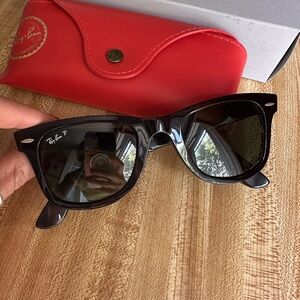 Ray-Ban Classic Wayfarer Sunglasses
